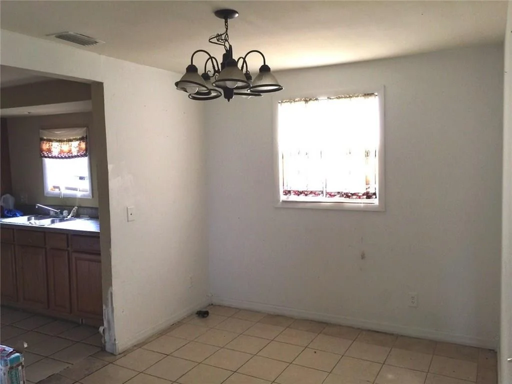 Photo of 905 SE Tarpon Avenue