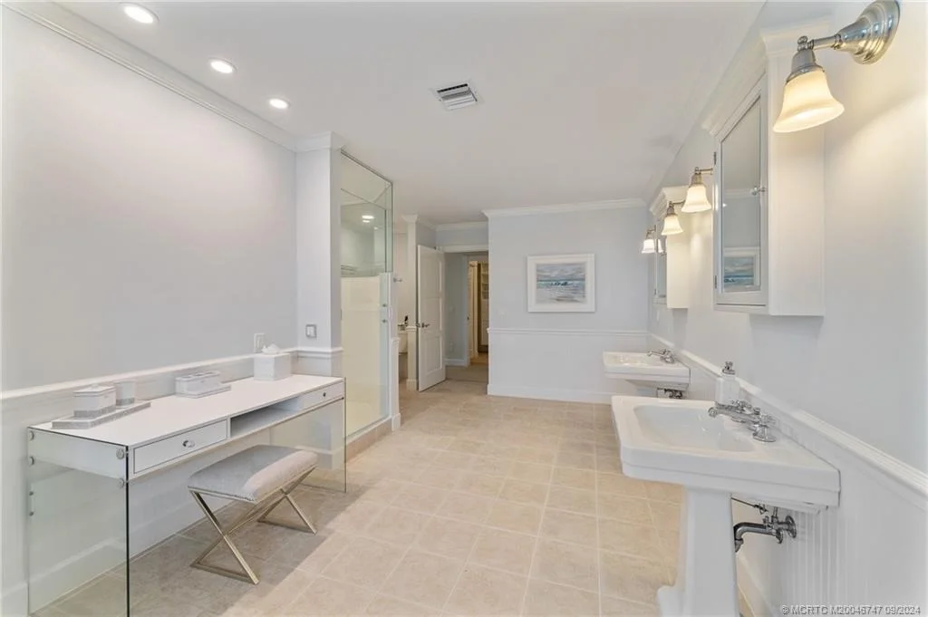 Photo of 4500 NE Spinnaker Point Place