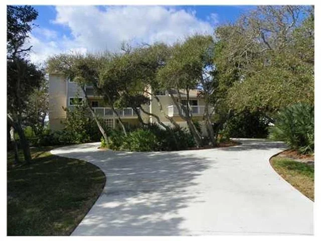 Photo of 1704 NE OCEAN Boulevard