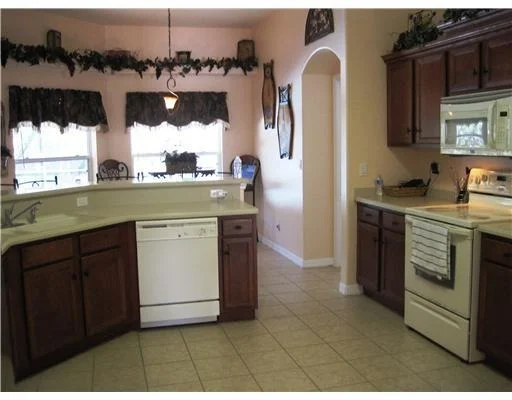 Photo of 4749 SE ROCKY POINT Way
