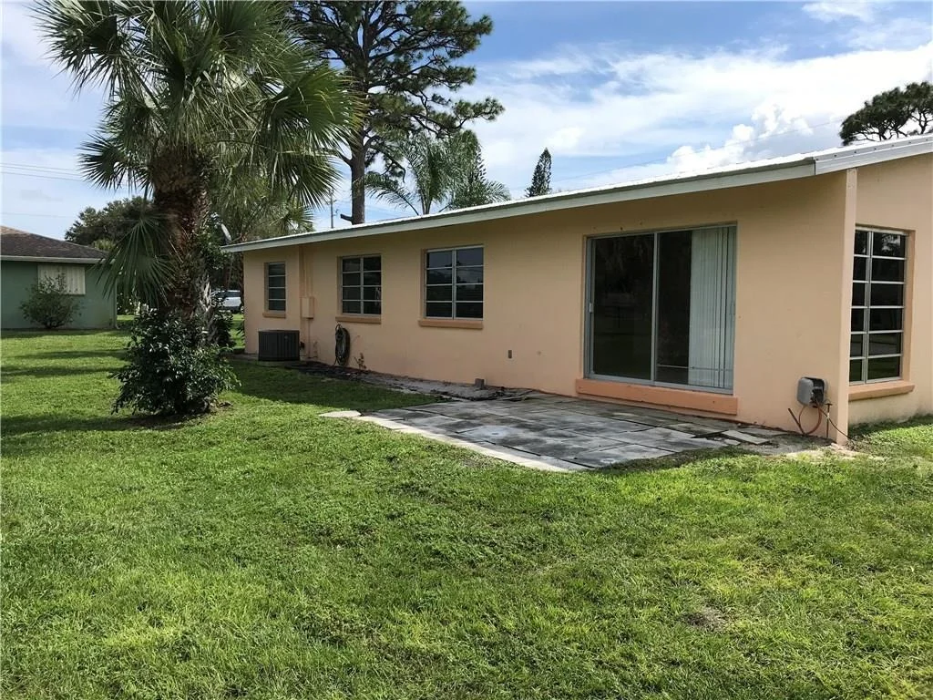 Photo of 1849 NW Pine Tree Way