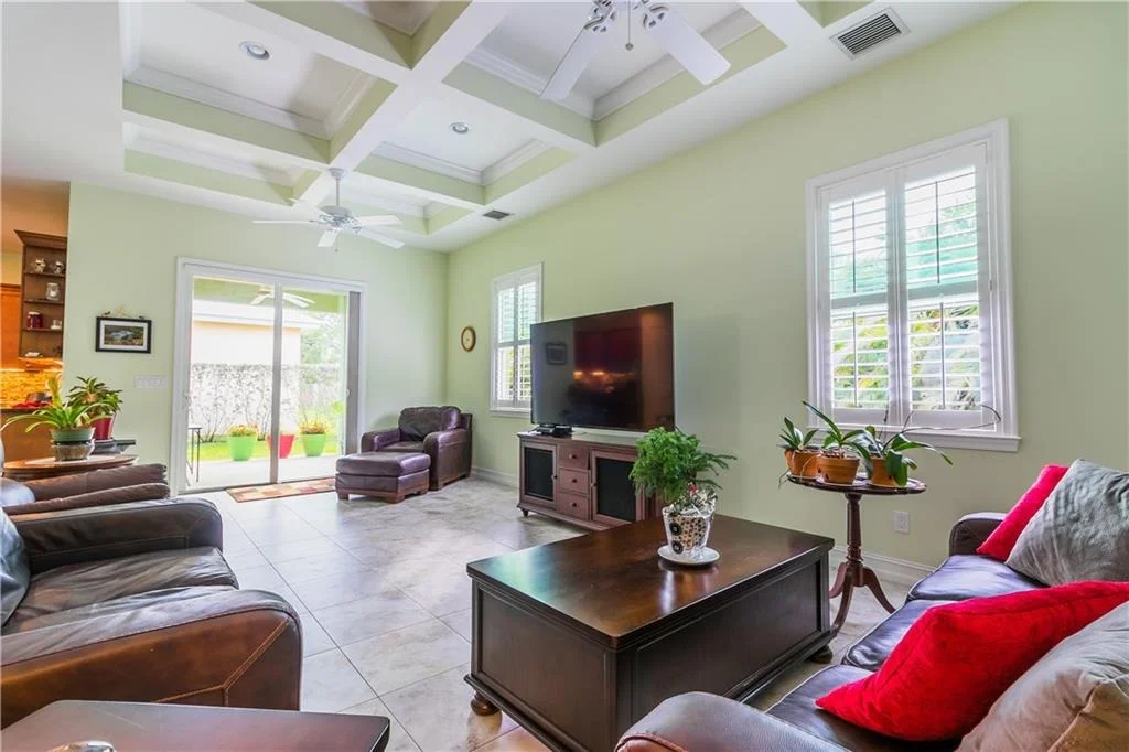Photo of 2430 NW Hummingbird Circle