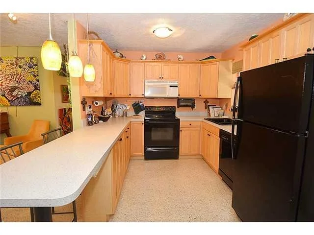 Photo of 418 SE KRUEGER Parkway