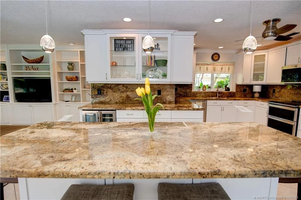 Photo of 3231 SE Fairway W