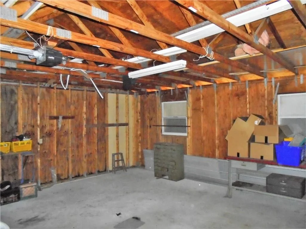 Photo of 1015 NE Oceanview Circle