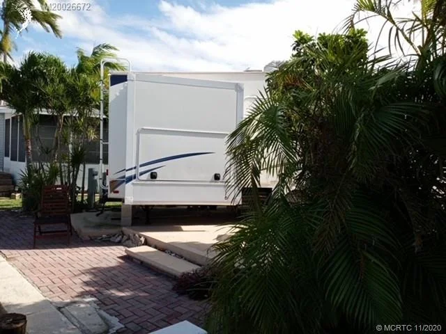 Photo of 247 Nettles Boulevard