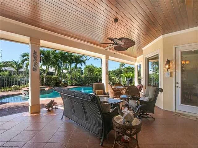 Photo of 1488 NW Lake Point