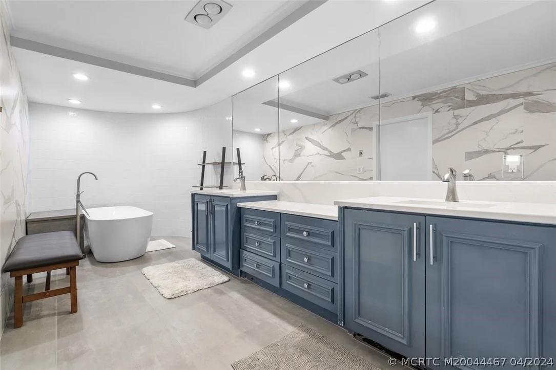 Photo of Unit 317 at 2001 SE Sailfish Point Boulevard