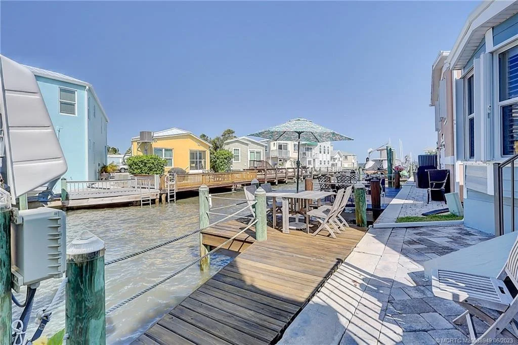 Photo of 142 Nettles Boulevard