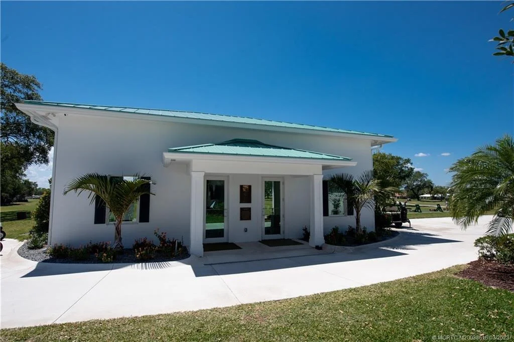 Photo of 3231 SE Fairway W