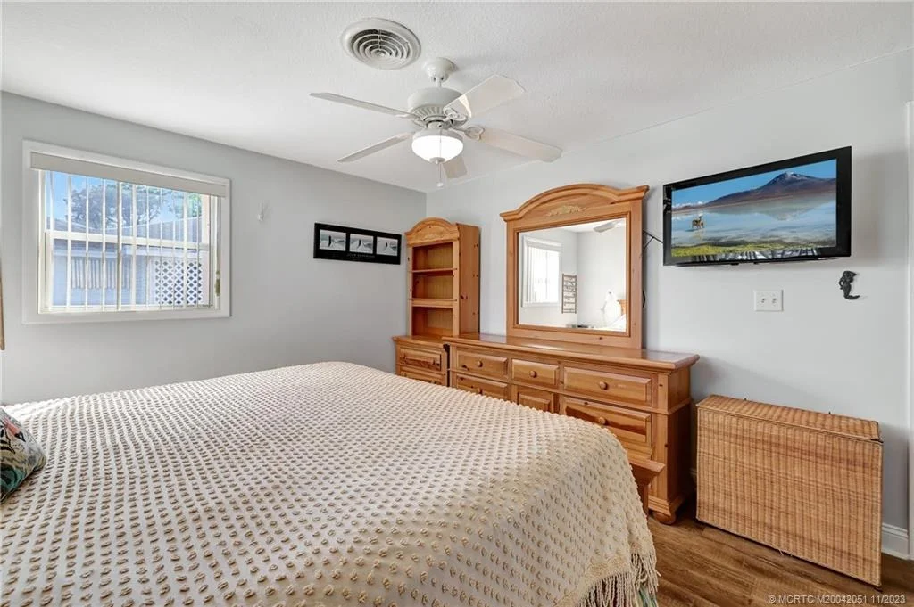 Photo of 294 SE Sailfish Lane