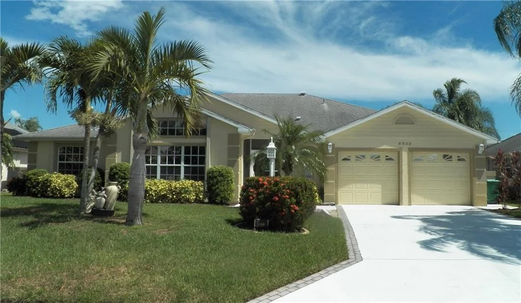 Photo of 6832 Bronte Circle