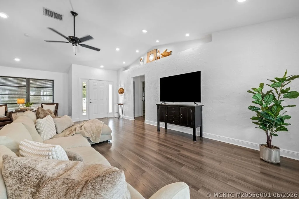 Photo of 5068 SE Major Way