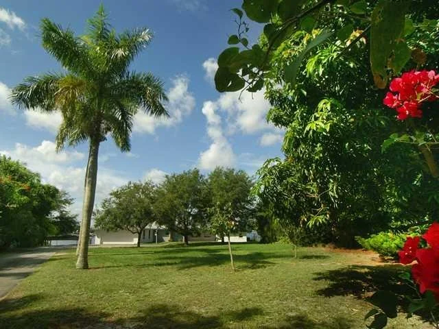Photo of 637 SW Overlook Drive