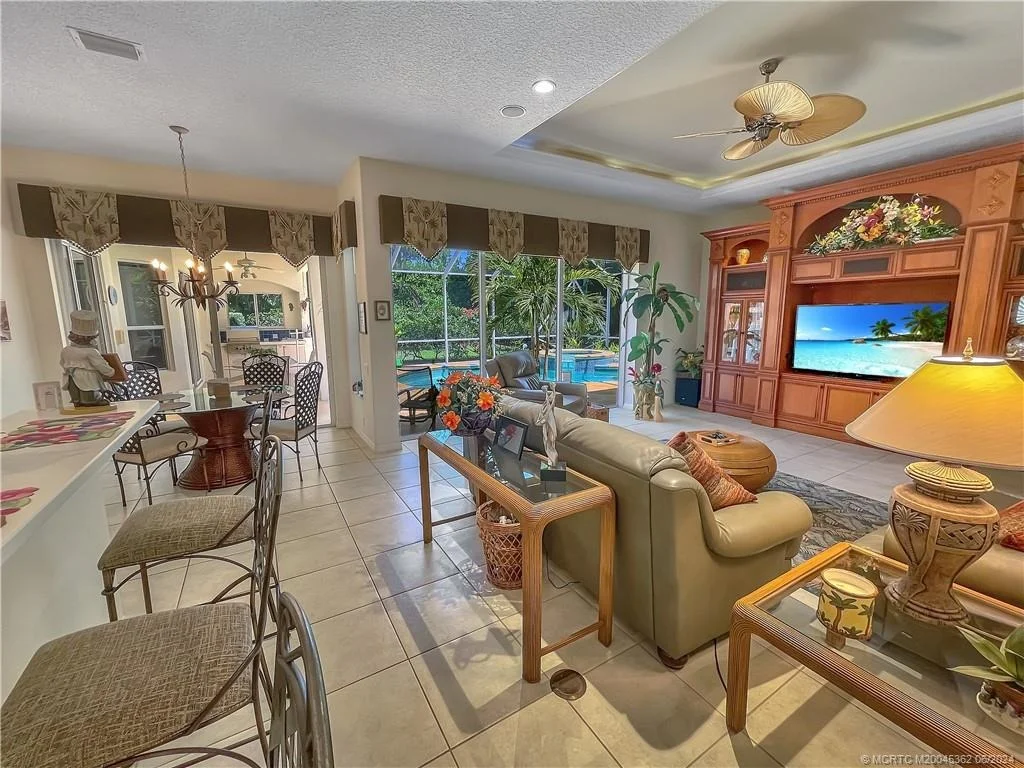 Photo of 8020 SE Sequoia Drive