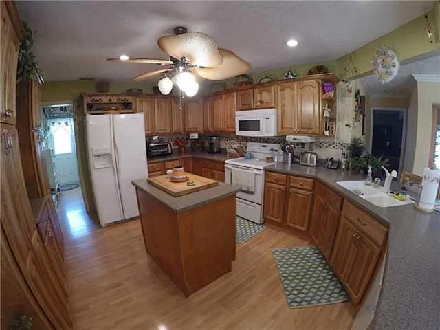 Photo of 2007 NW Pine Lake Drive