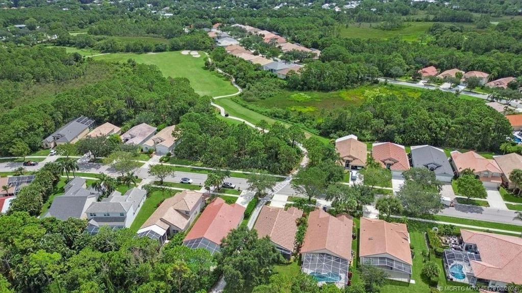 Photo of 7136 SE Twin Oaks Circle