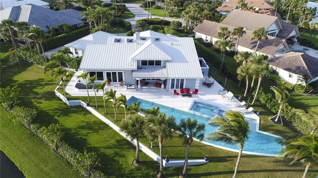 Photo of 2161 SE Golfview Lane