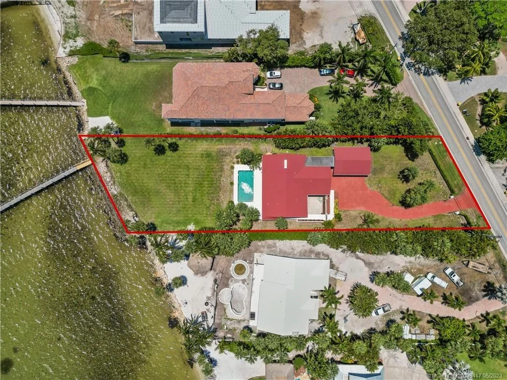 Photo of 104 N Sewalls Point Road