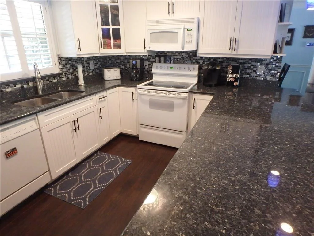 Photo of 804 NW North River Drive