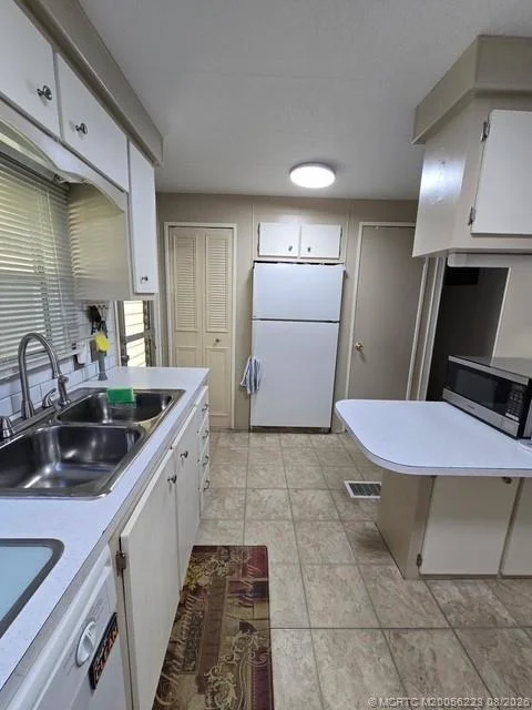 Photo of 6322 Cypress Lane