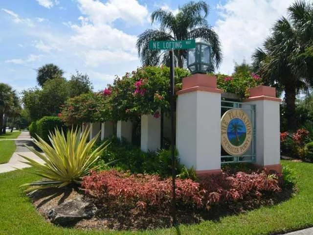 Photo of 11 NE Lofting Way