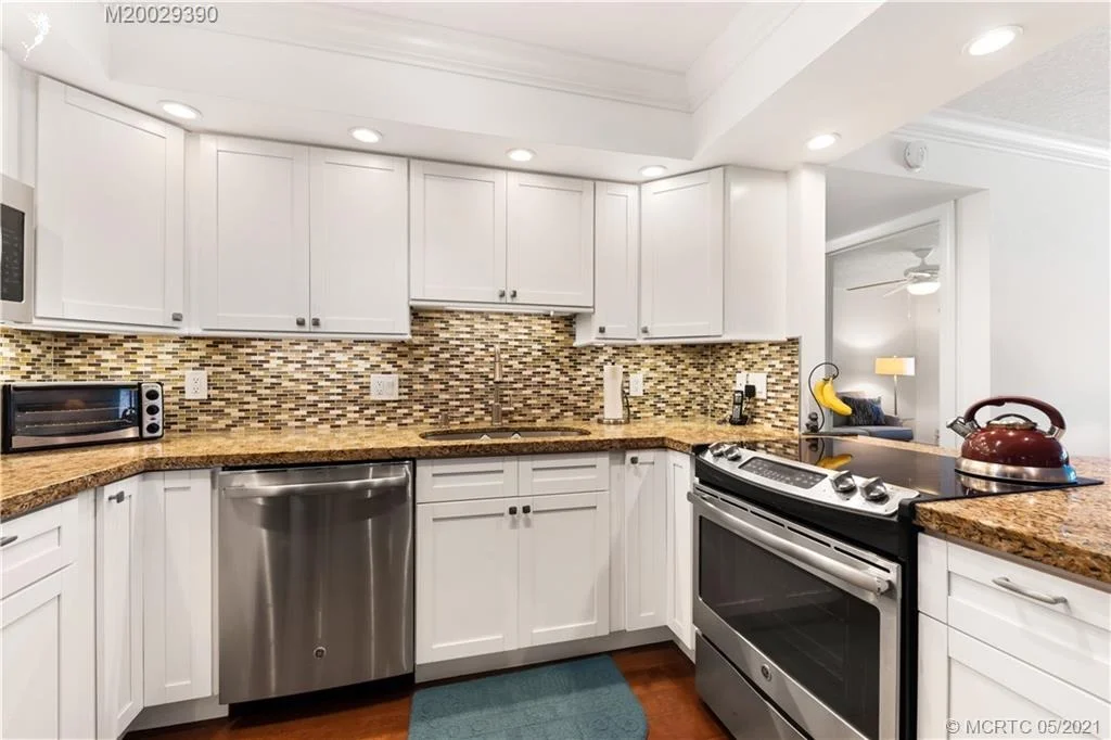 Photo of Unit 203E at 300 N Highway A1A