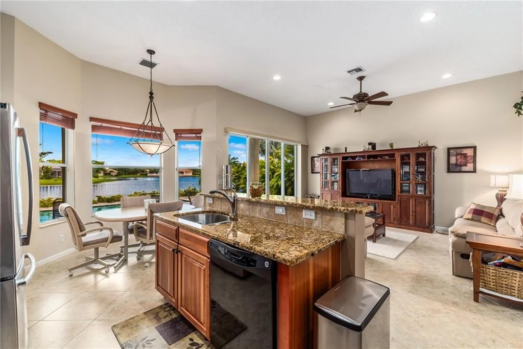 Photo of 1437 SE Legacy Cove Circle