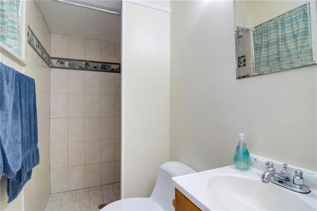 Photo of 4340 Gulfstream Road