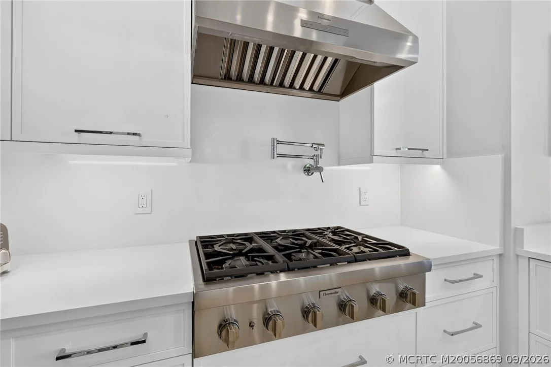 Photo of 7037 SE Harbor Circle