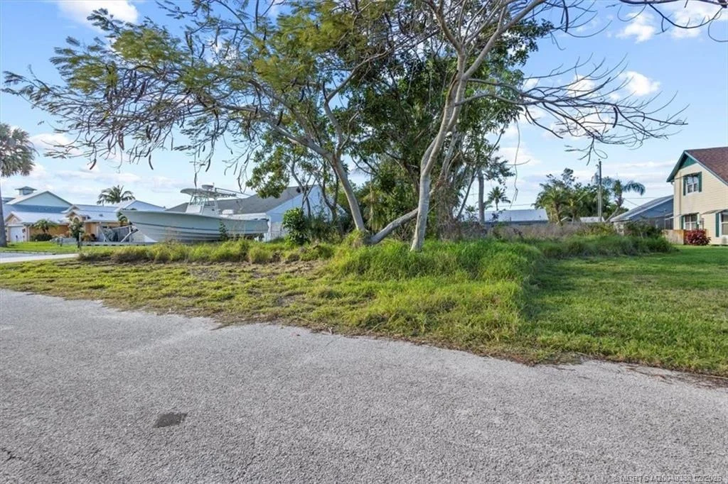 Photo of 000 SE Sailfish Way