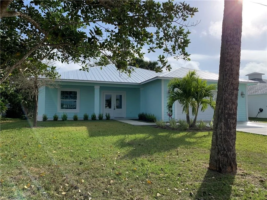Photo of 603 SE High School Avenue