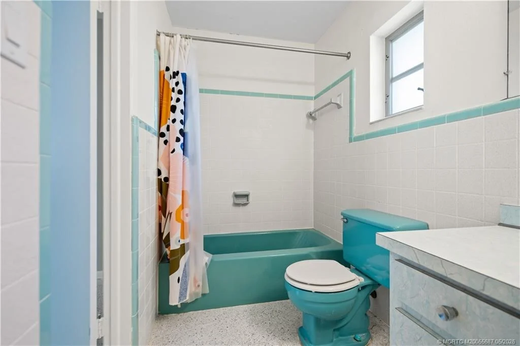 Photo of 391 SE Edgewood Drive