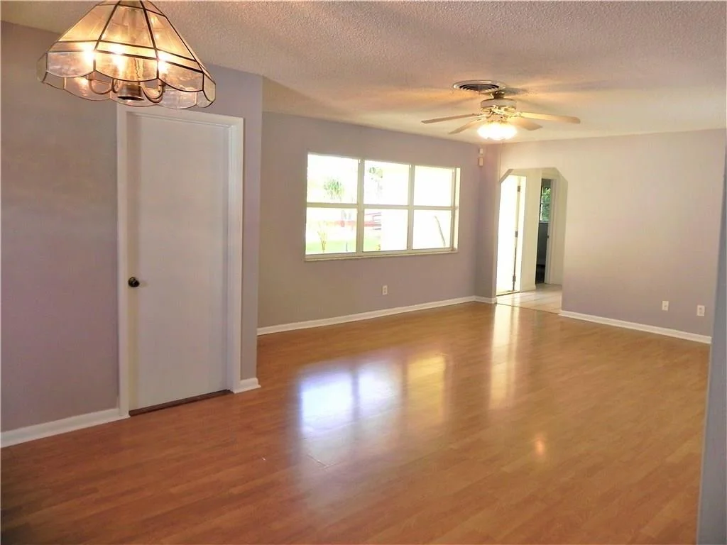 Photo of 1686 SE 10th Street