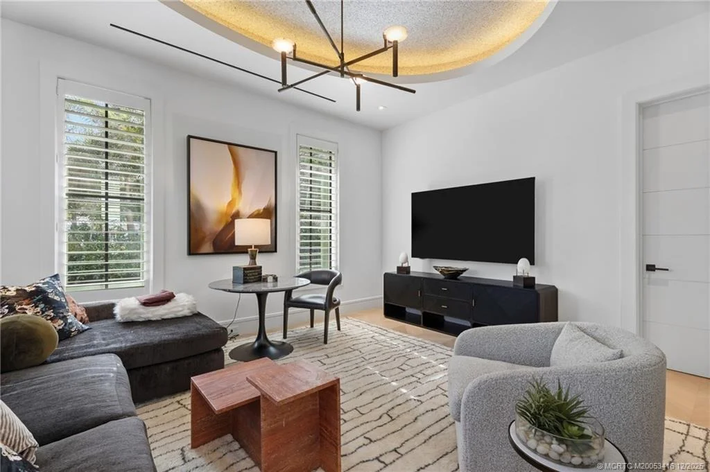 Photo of 210 Bears Club Drive