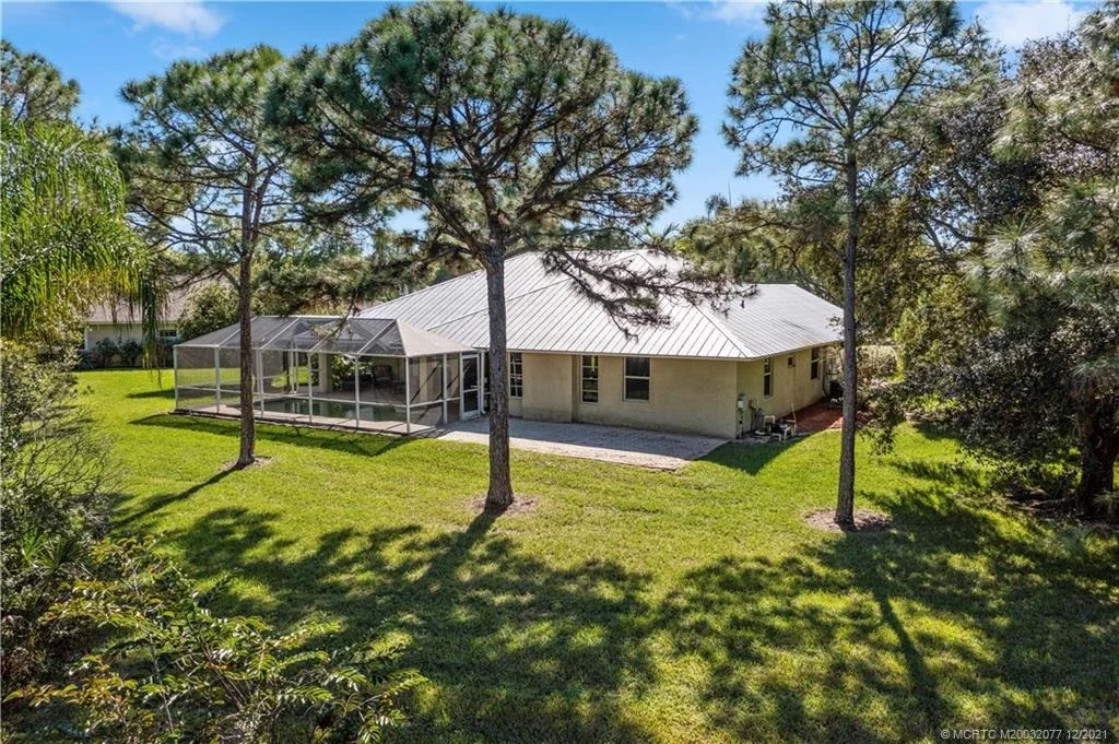 Photo of 515 SE Mill Stream Terrace