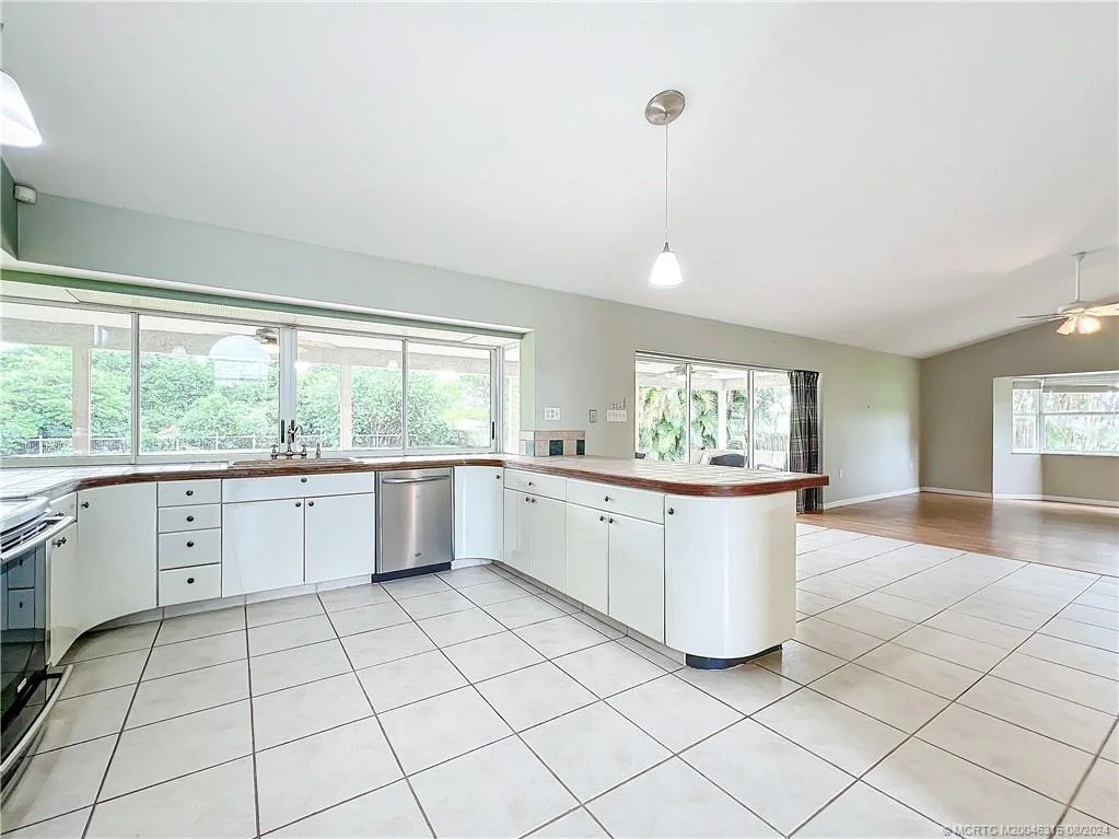 Photo of 5204 Silver Oak Drive