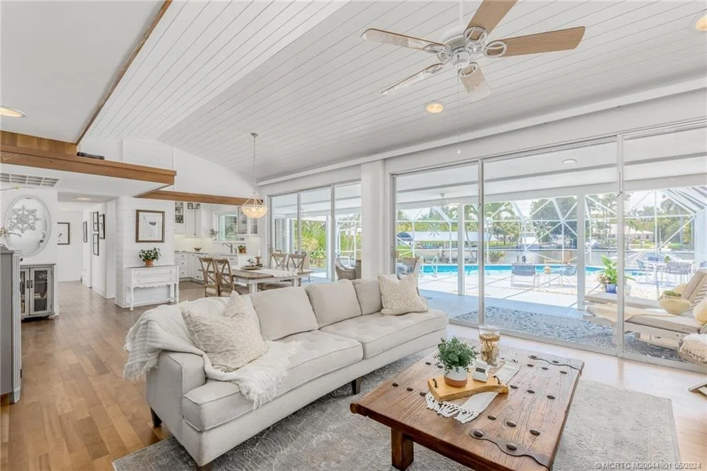 Photo of 1686 NW Harbor Place