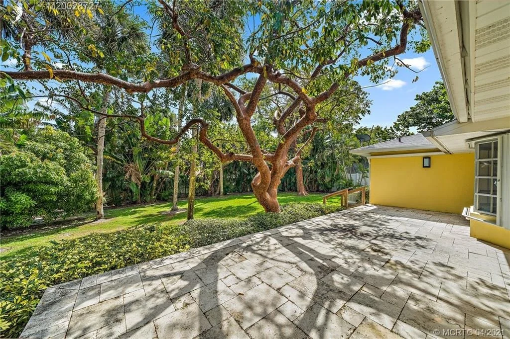 Photo of 10 Middle Road