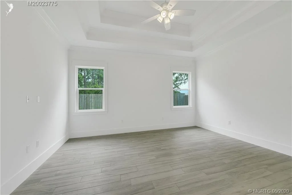 Photo of 441 SE Dolphin Drive