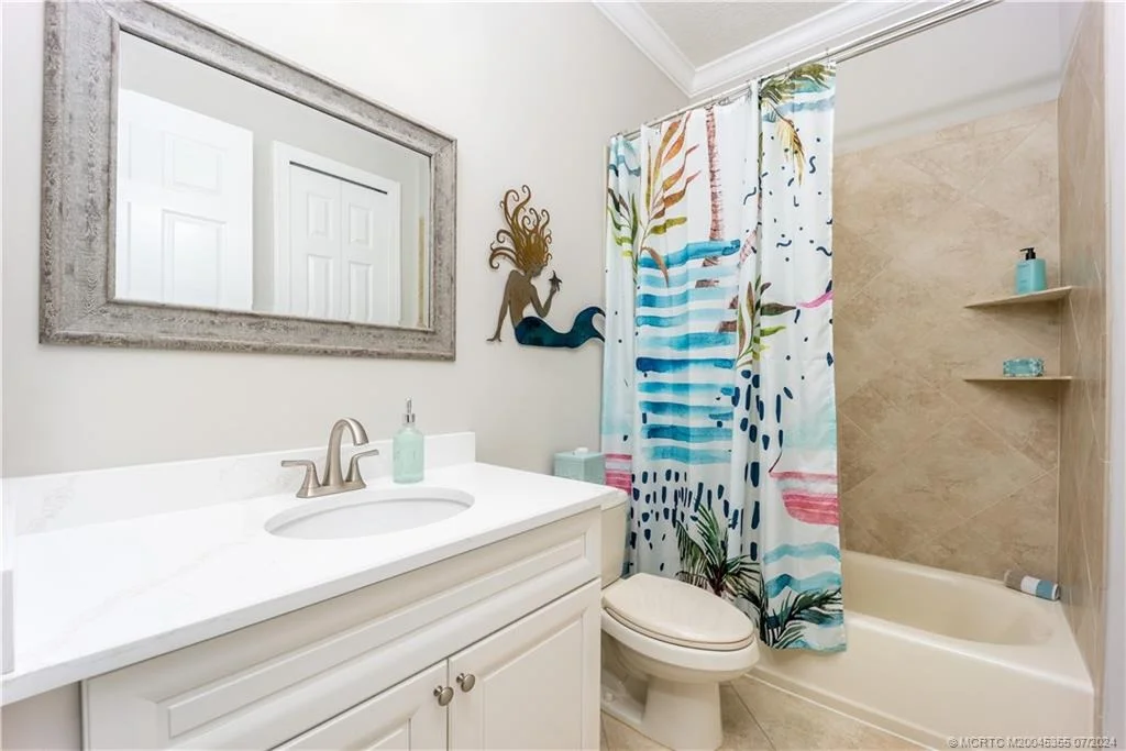 Photo of 221 SE Ethan Terrace