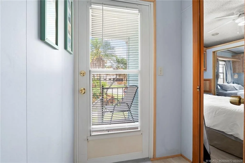 Photo of 692 Nettles Boulevard