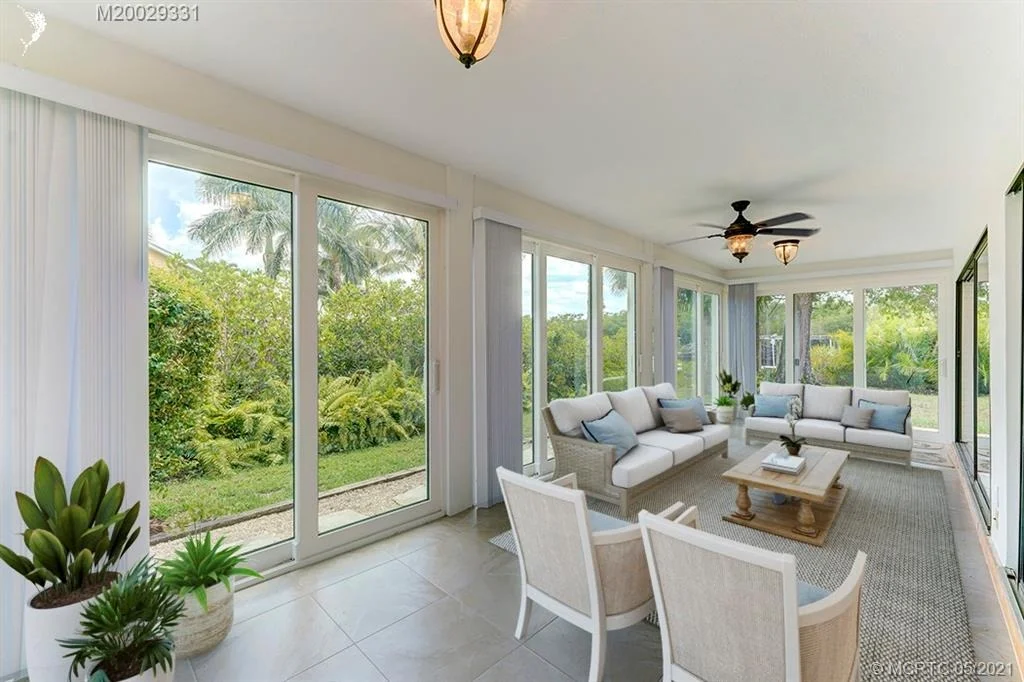 Photo of 799 SW Tanglewood Trail