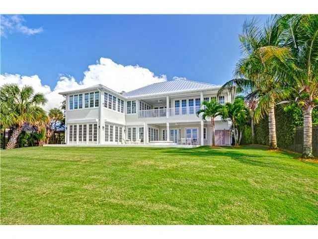 Photo of 1455 SE RIVERSIDE Drive