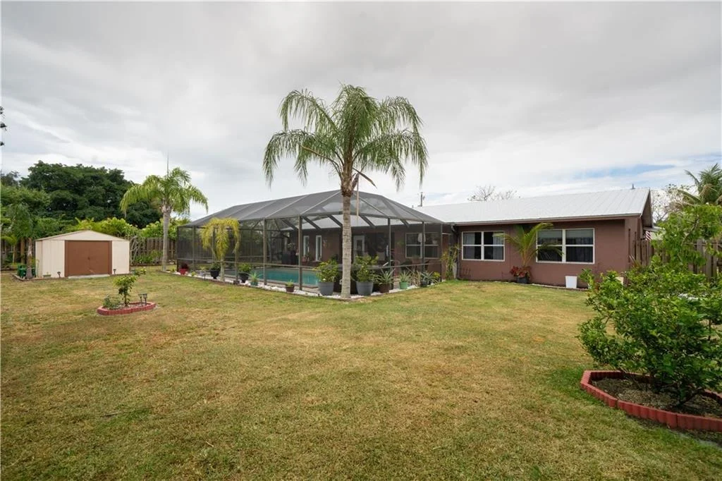Photo of 241 SE Tressler Drive