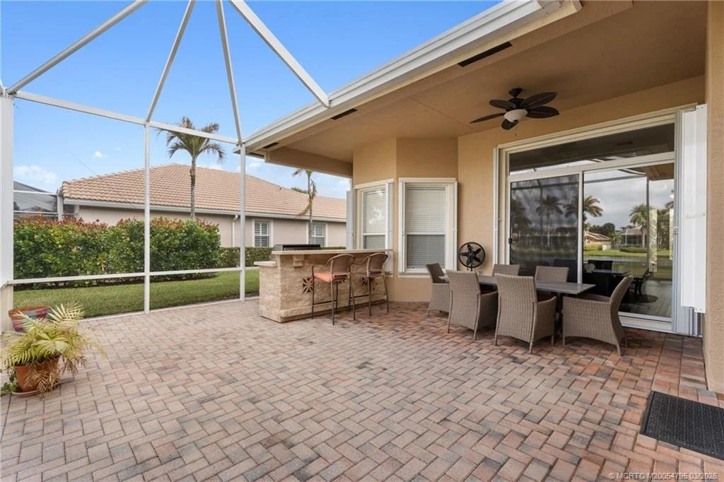 Photo of 758 SW Blue Stem Way