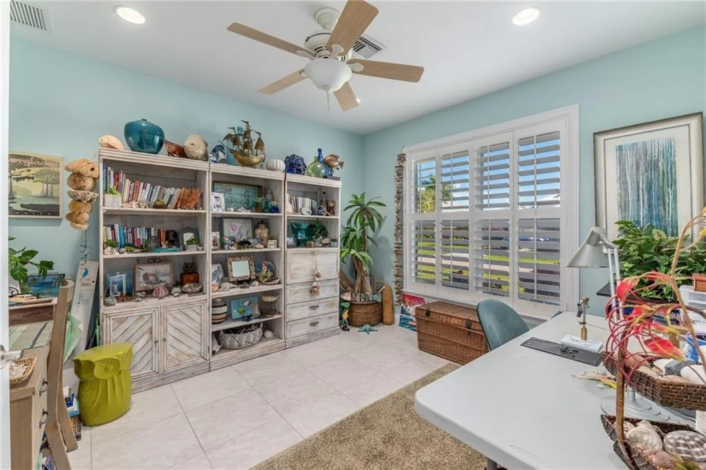 Photo of 2340 NW Bay Colony Drive