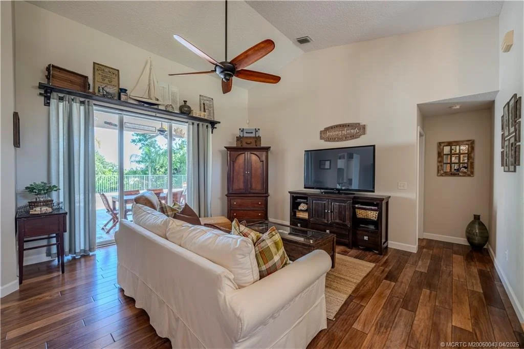 Photo of 1945 SE Emerald Court