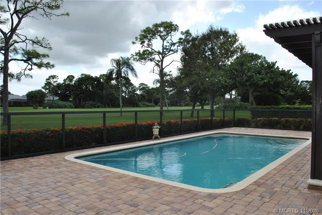 Photo of 3621 SE Fairway W