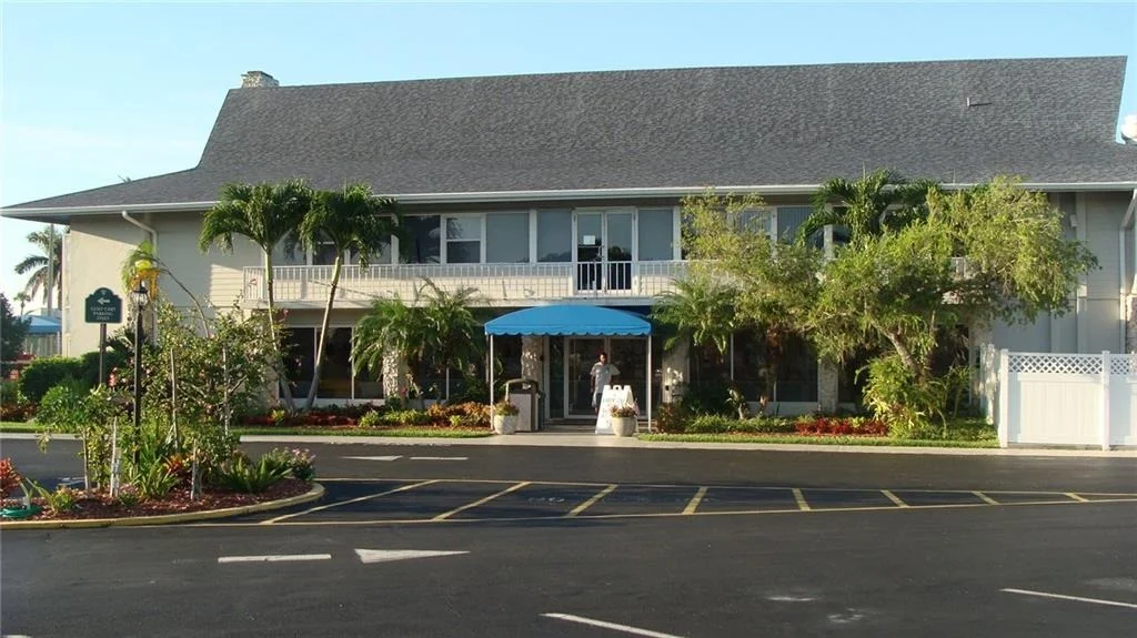Photo of 15 Nettles Boulevard